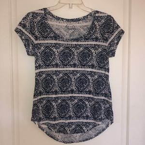 Lucky brand white and navy print top Size Small